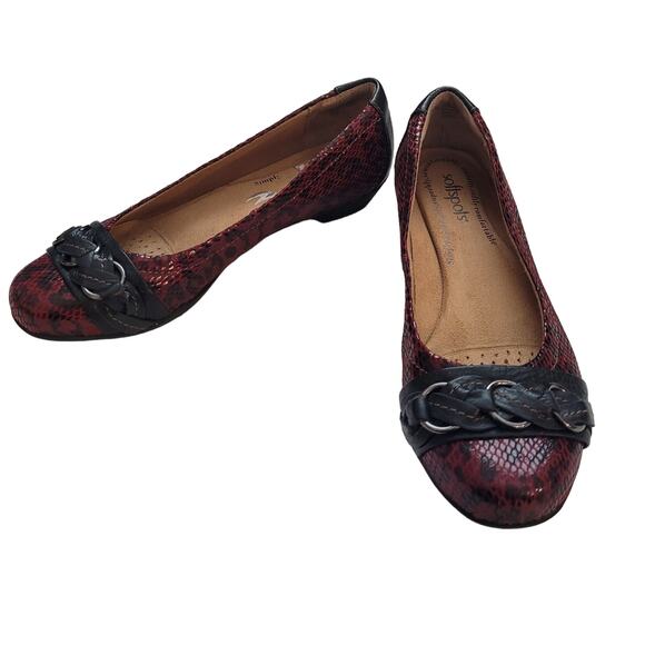 Soft Sport Maroon and Black Snakeskin print flats, sz. 7 - Picture 3 of 5